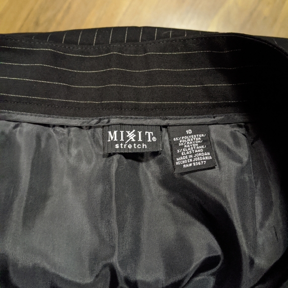 Vintage Mix-it Pencil Skirt Black Pin Stripe size 10 BNWT - Picture 4 of 4